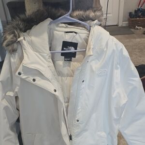 The North Face Women's Artic Parka Ski Jacket with Fur Hood